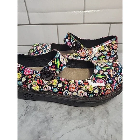 Savvy 9.5M Multicolor Skull Cactus Floral Pattern Work Mary Jane Nursing Shoes - Picture 5 of 7